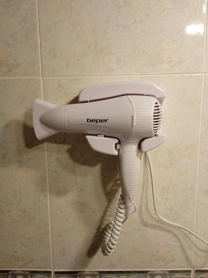 Superviews, Parking 24H Vigilado Incluido Y Netflix En Habitacion Independiente Con Bano Privado En Apartamento Particular, Francais&English Bilbao Exteriör bild
